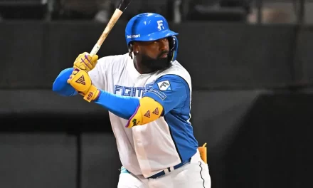 Demandan a Franmil Reyes en Estados Unidos por incumplir acuerdo financiero firmado como prospecto