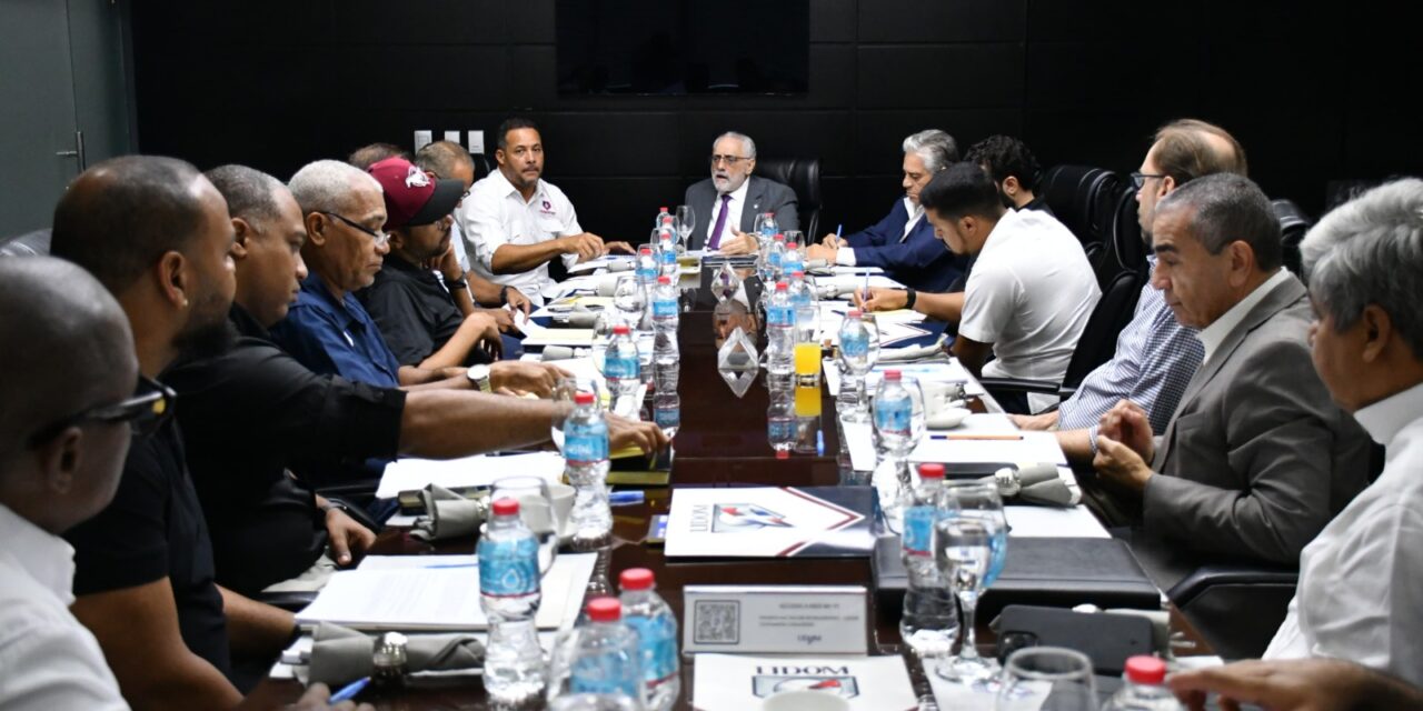 LIDOM y Fenapepro inician negociaciones para renovación de acuerdo