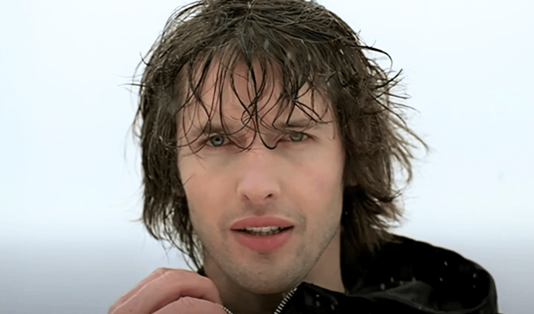 James Blunt revela el real significado de «You're Beautiful» a los 20 abriles de su impulso