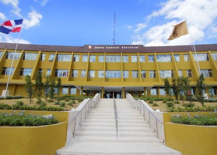 JCE estandariza los certificados de estado civil