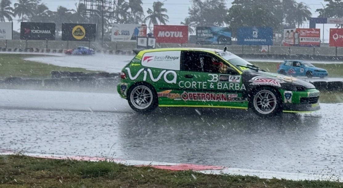 Christian Bonnet se luce en el Gran Premio Yokohama