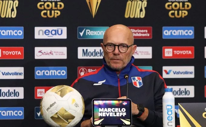 Marcelo Neveleff le «entra» a la prensa mexicana por minimizar crecimiento del fútbol dominicano