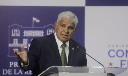 Panamá ofrece entrenamiento a la policía haitiana