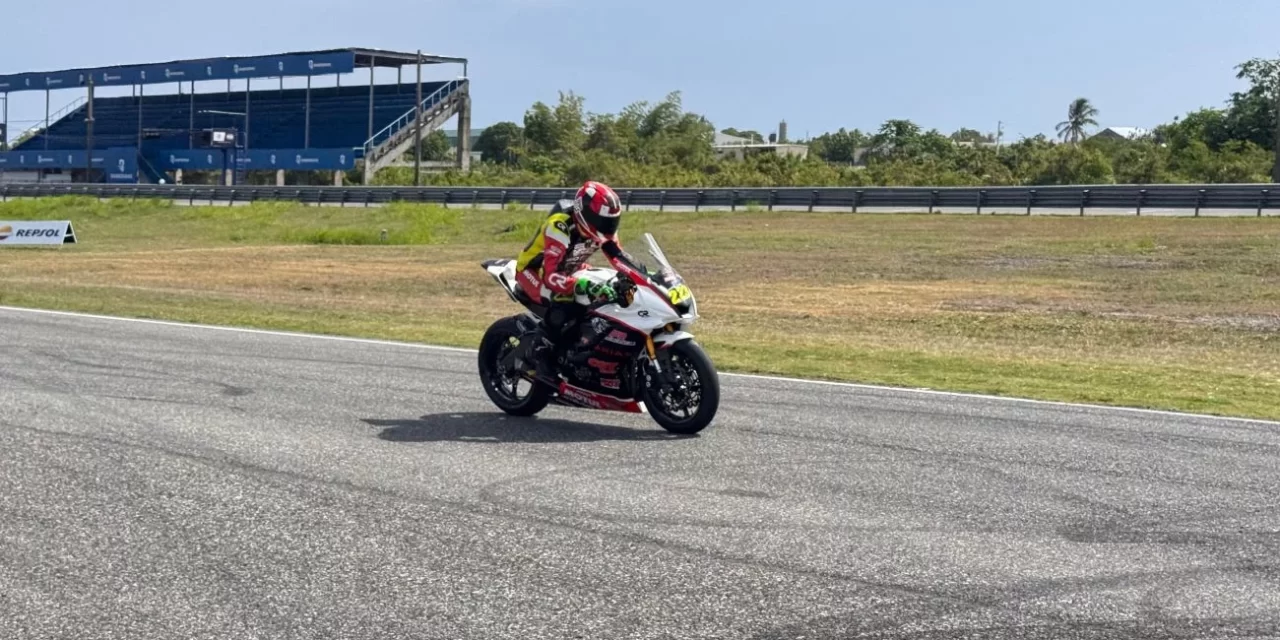 Persio López se impone en motos del Gran Premio Yokohama