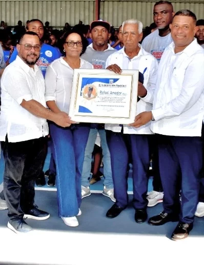 1,500 atletas accionan en Juegos Municipales