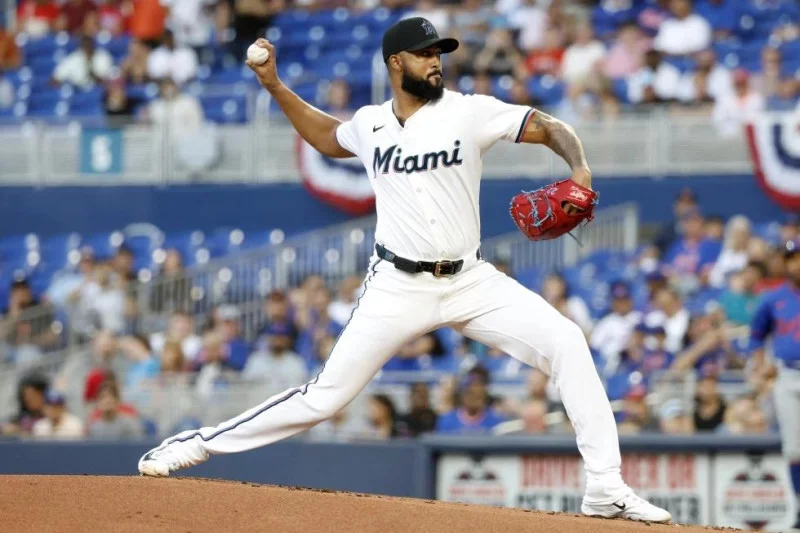 Marlins nombran al as Sandy Alcántara como abridor del Día Inaugural