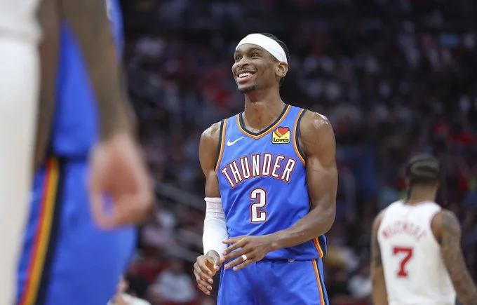 Alexander marca hito histórico finales NBA