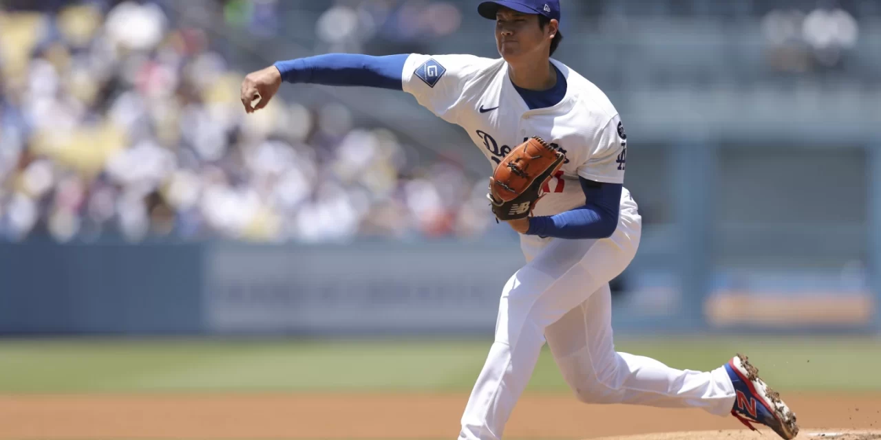 Shohei Ohtani regresa al montículo y asta la primera entrada con fuerza para los Dodgers