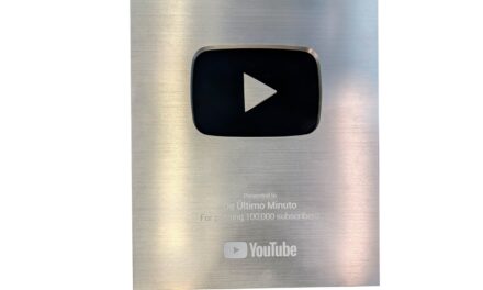 El postrero minuto recibe una placa de YouTube para arribar a 100,000