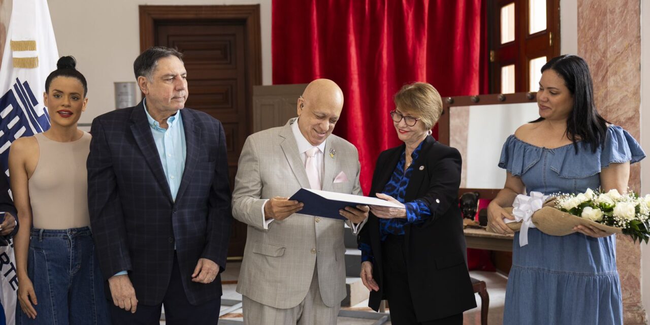 Las bellas artes rinden homenaje a Giovanny Cruz Durán