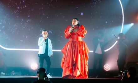 Chanel Novas graba su nuevo disco de Lázaro en un poderoso concierto en el Auditorio Sambil