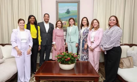 Autoridades dominicanas y Olimpiadas Especiales Latinoamérica impulsan dietario por el deporte inclusivo