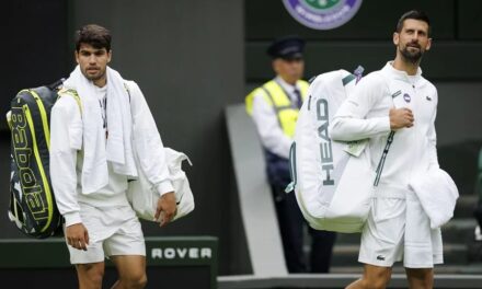 Alcaraz evita a Djokovic hasta la final de Wimbledon