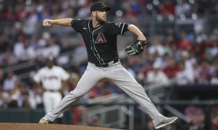 Merrill Kelly domina en la lomita y pauta a Diamondbacks a triunfo 2-1 sobre Bravos