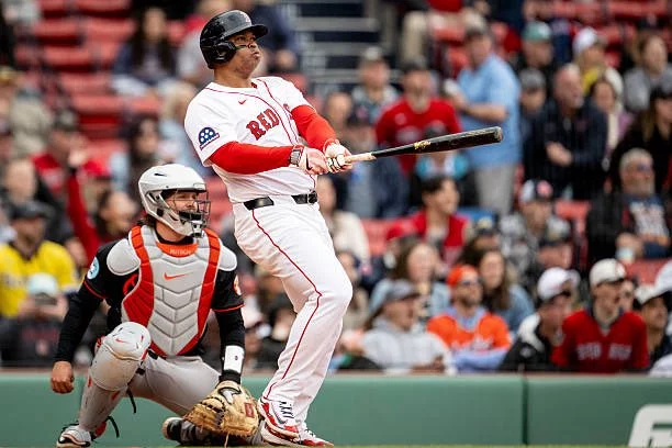 Los Gigantes adquieren a Rafael Devers en un sorpresivo cambio con Boston