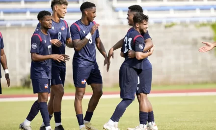 RD a todo o carencia delante Guatemala