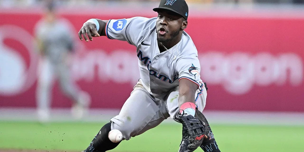 Piratas reclaman a Ronny Simón de waivers de los Marlins y lo asignan a triple «A»