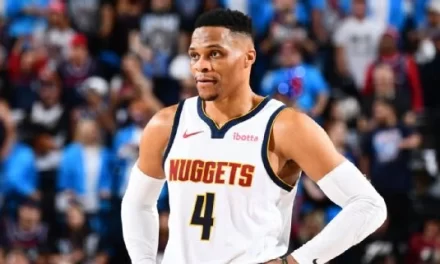 Westbrook rechaza opción y será agente huido, según fuentes