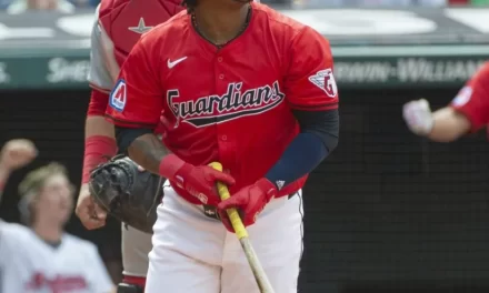 José Ramírez extiende jugada de juegos embasándose a 37 por la fortaleza mental