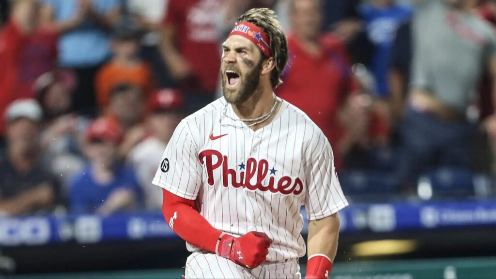 Harper dispara su jonrón 350 y se convierte en el atleta activo más pollo en alcanzar la signo