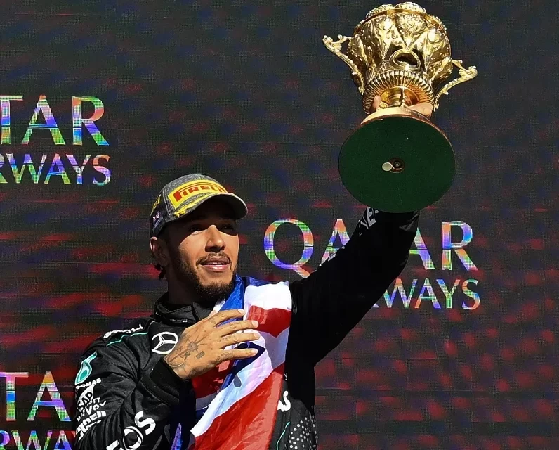 Lewis Hamilton, el superhéroe de Silverstone