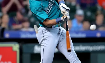 Actuación de los dominicanos y resultados de Grandes Ligas: Julio Rodríguez y Ramón Laureano batearon jonrón y doble