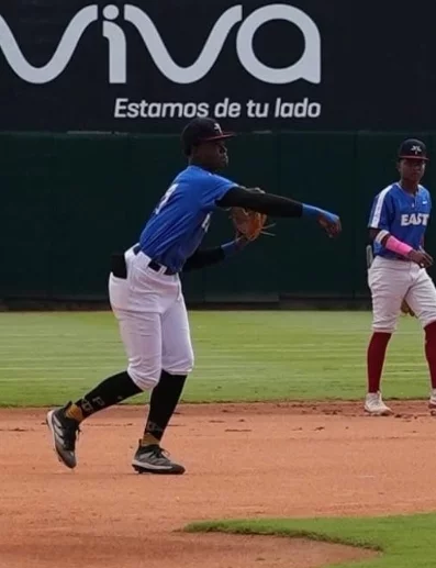 Royal Blue y Crimson North disputan final