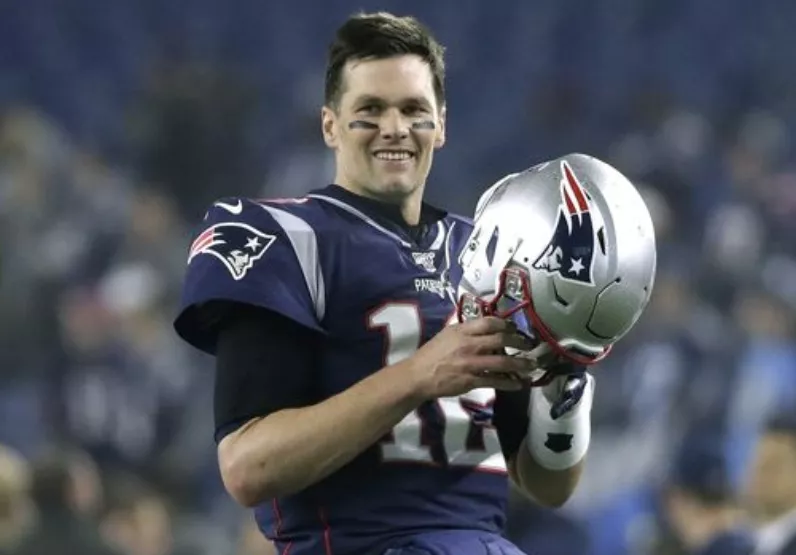 Tom Brady dice que siempre consideró a Peyton Manning como su enemigo
