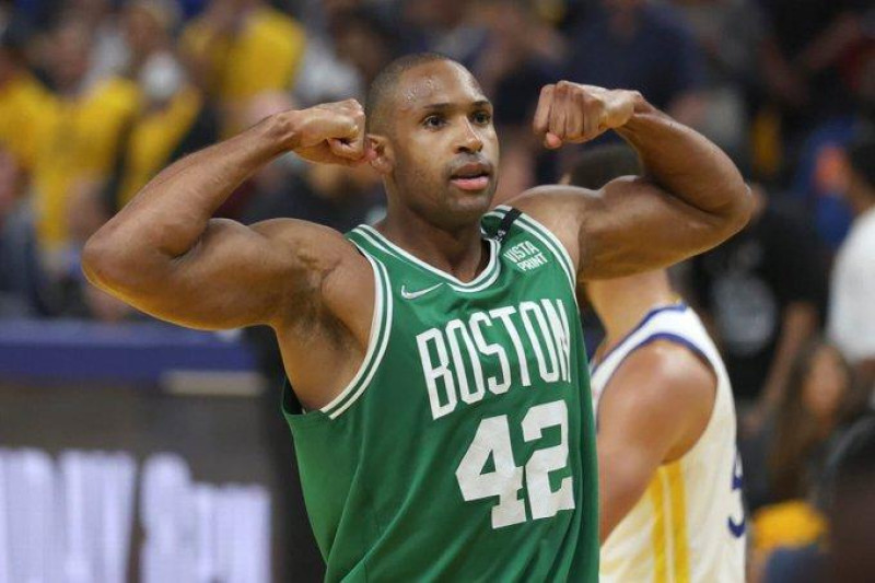 Al Horford sigue sin concretar su futuro