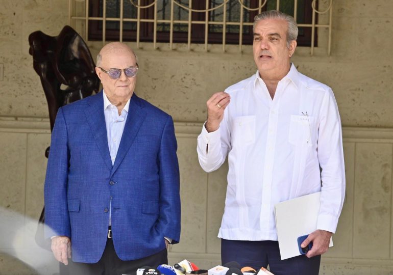 Abinader rechaza las críticas internacionales de remisión