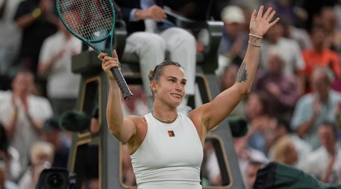 Sabalenka mantiene a guión a la favorita particular Emma Raducanu