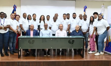 COD inicia curso despacho Federación Bádminton