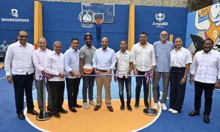 Juega RD Banreservas remoza cancha de El Manguito