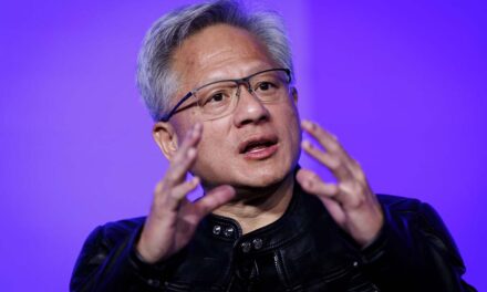 El CEO de Nvidia dice que la IA causará pérdida de empleo «si el mundo se queda sin ideas»