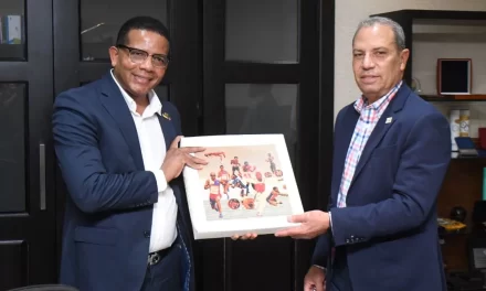 COD y cónsul Colombia tratan sobre migración delegación RD