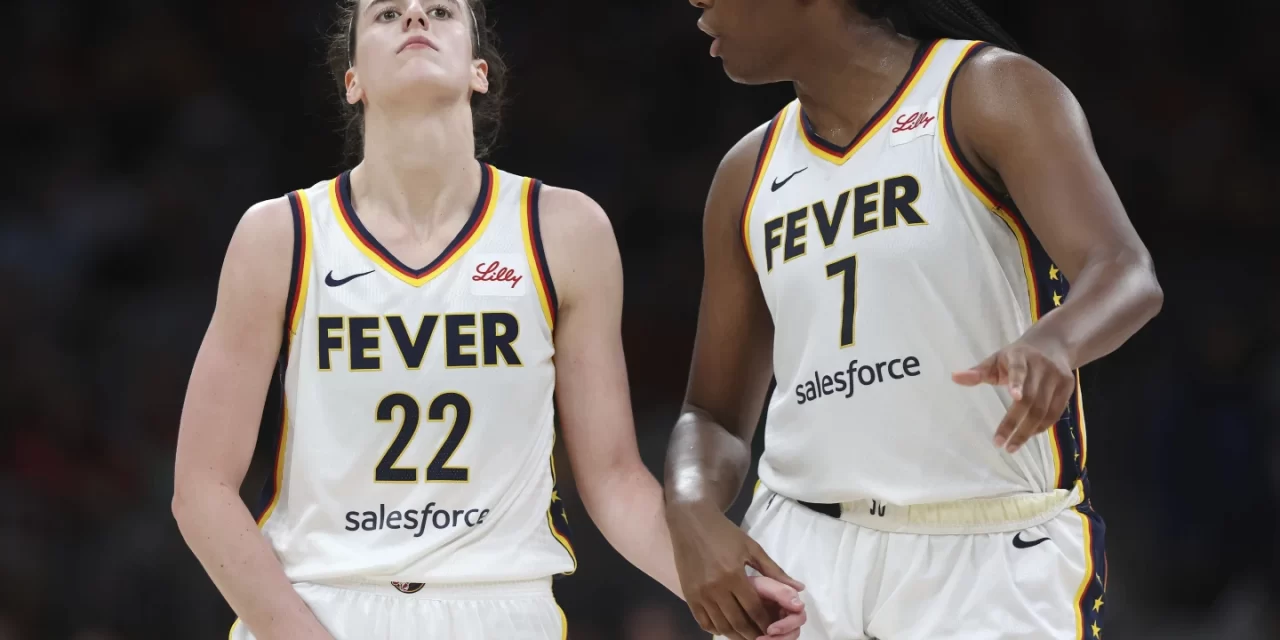 Caitlin Clark se encuentra fuera de conjunto nuevamente por otra magulladura