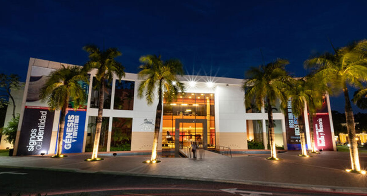 León Center con arte y civilización Weeht en Santo Domingo y Santiago