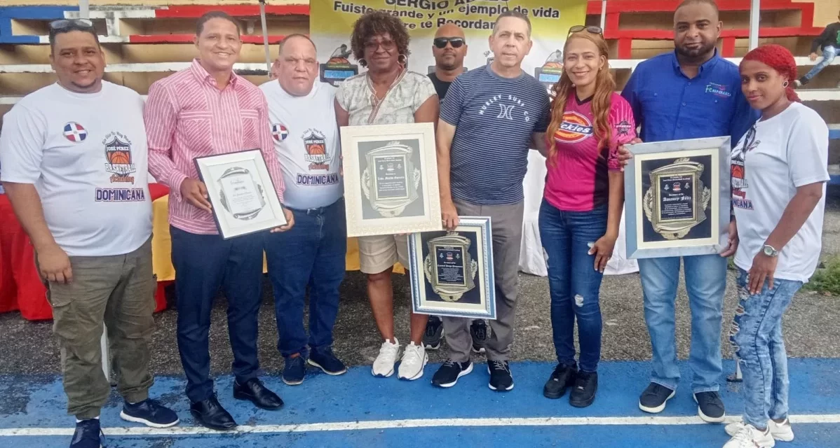 Inauguran II Clásico de Baloncesto profesor Sergio Abreu