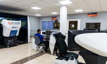 DKOLOR descompostura en 12 intentos de detener el proceso de oferta de la osadía de conducir