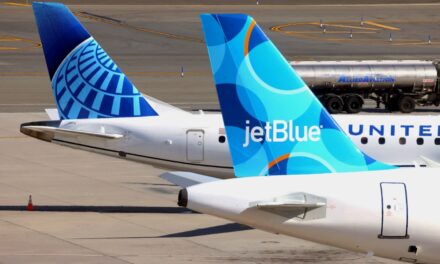 EE. UU. Aproba la asociación United y JetBlue