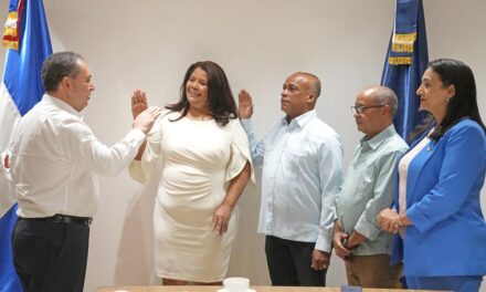 El Servicio Nacional de Salud designa nuevos directores y subdirectores en hospitales del país