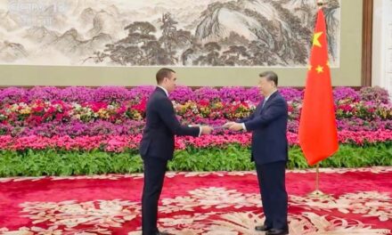 El embajador dominicano presenta credenciales al presidente Xi Jinping