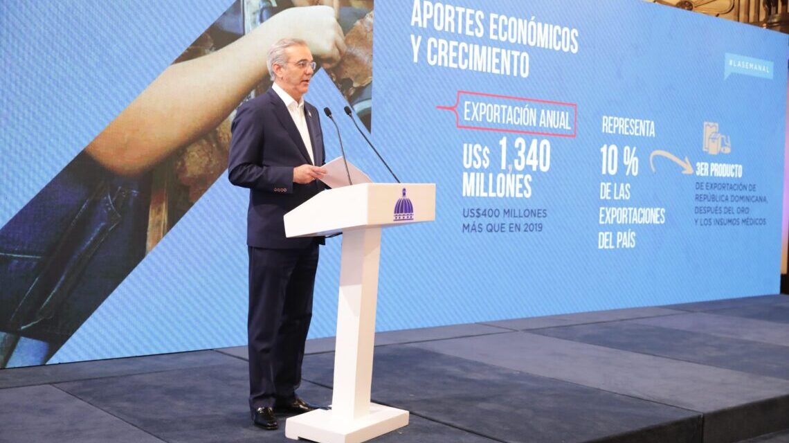 El presidente Abinader destaca el tabaco como un motor crematístico esencia