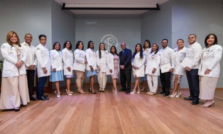 El Hospital General de la Plaza de la Salud celebra la 21ª Ley de finalización de los médicos residentes