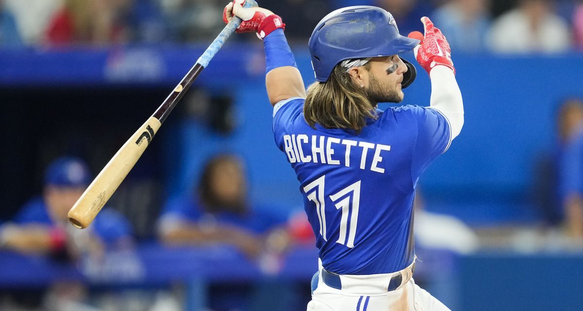 Azulejos se afianzan en la cima del Este con su 28va remontada del año