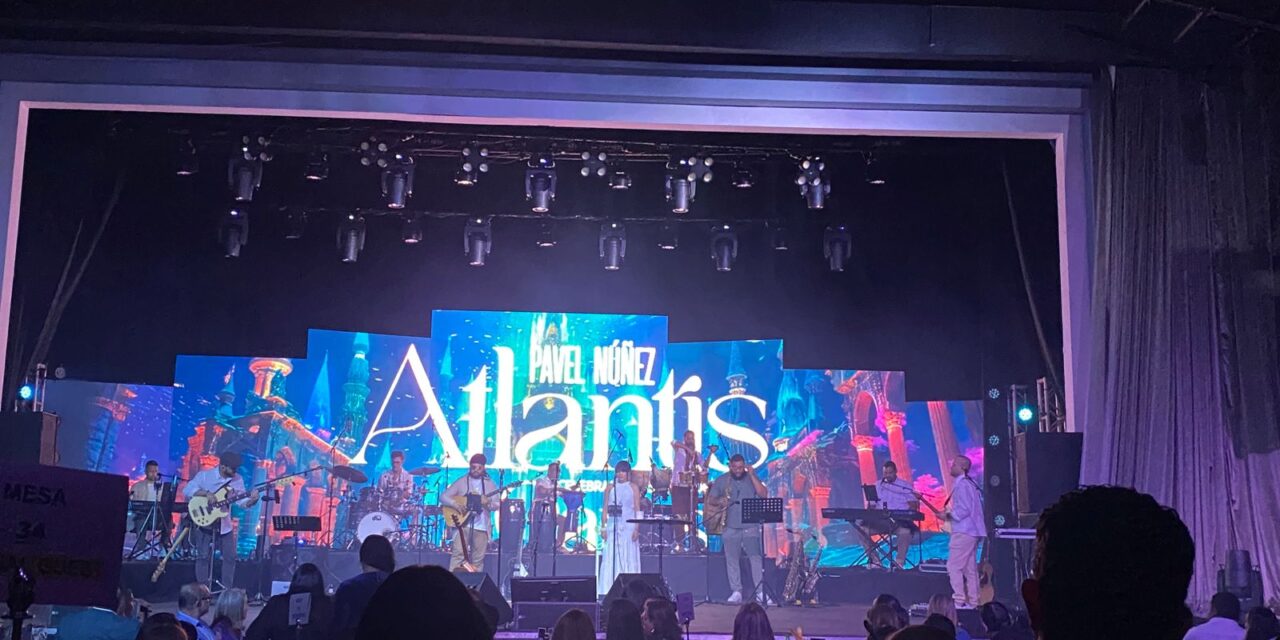 Pavel Núñez celebra 25 abriles de experiencia