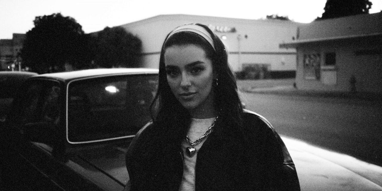 Adri Torrón entrega «monotonía» a sus fanáticos