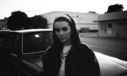 Adri Torrón entrega «monotonía» a sus fanáticos