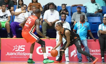Pérez orientación triunfo Titanes sobre Leones