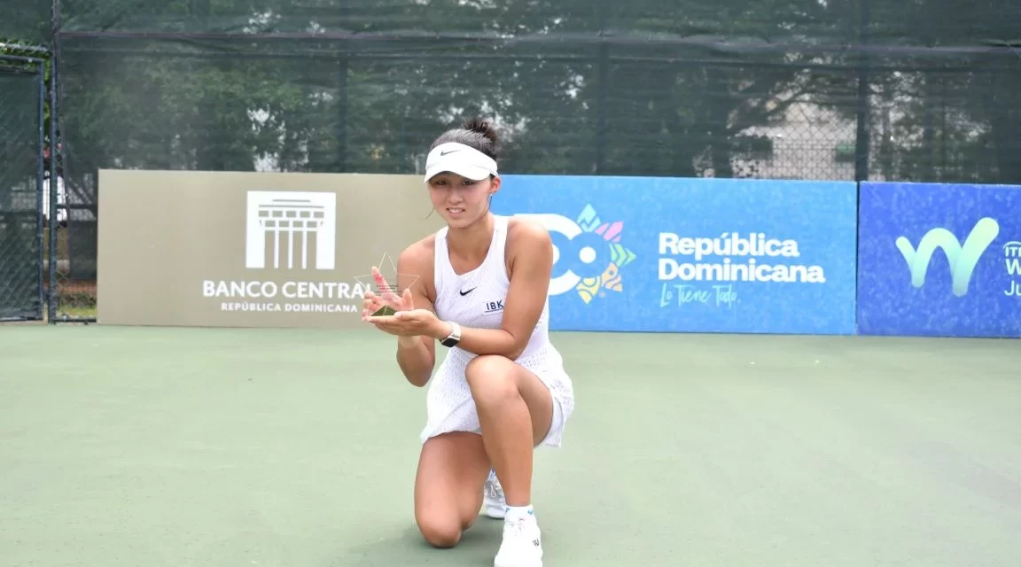 Lee se corona en sencillos Y dobles Copa Mango de Tenis J100